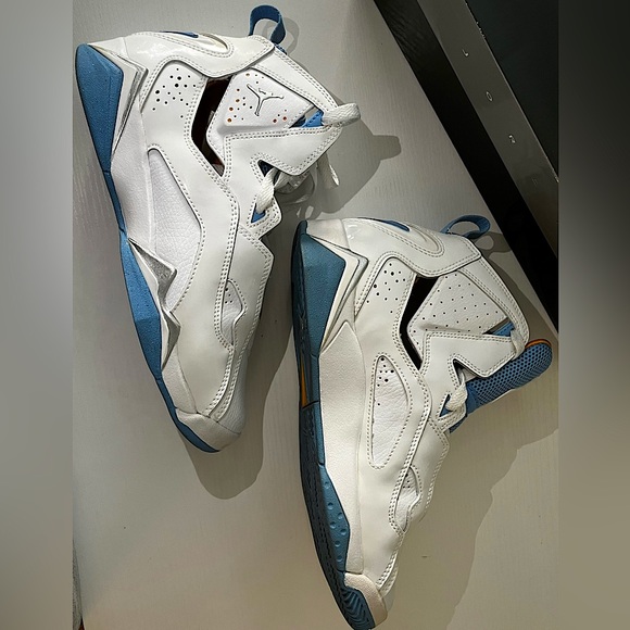 Jordan True Flight (GS) Sneakers white blue 6Y - Picture 7 of 11